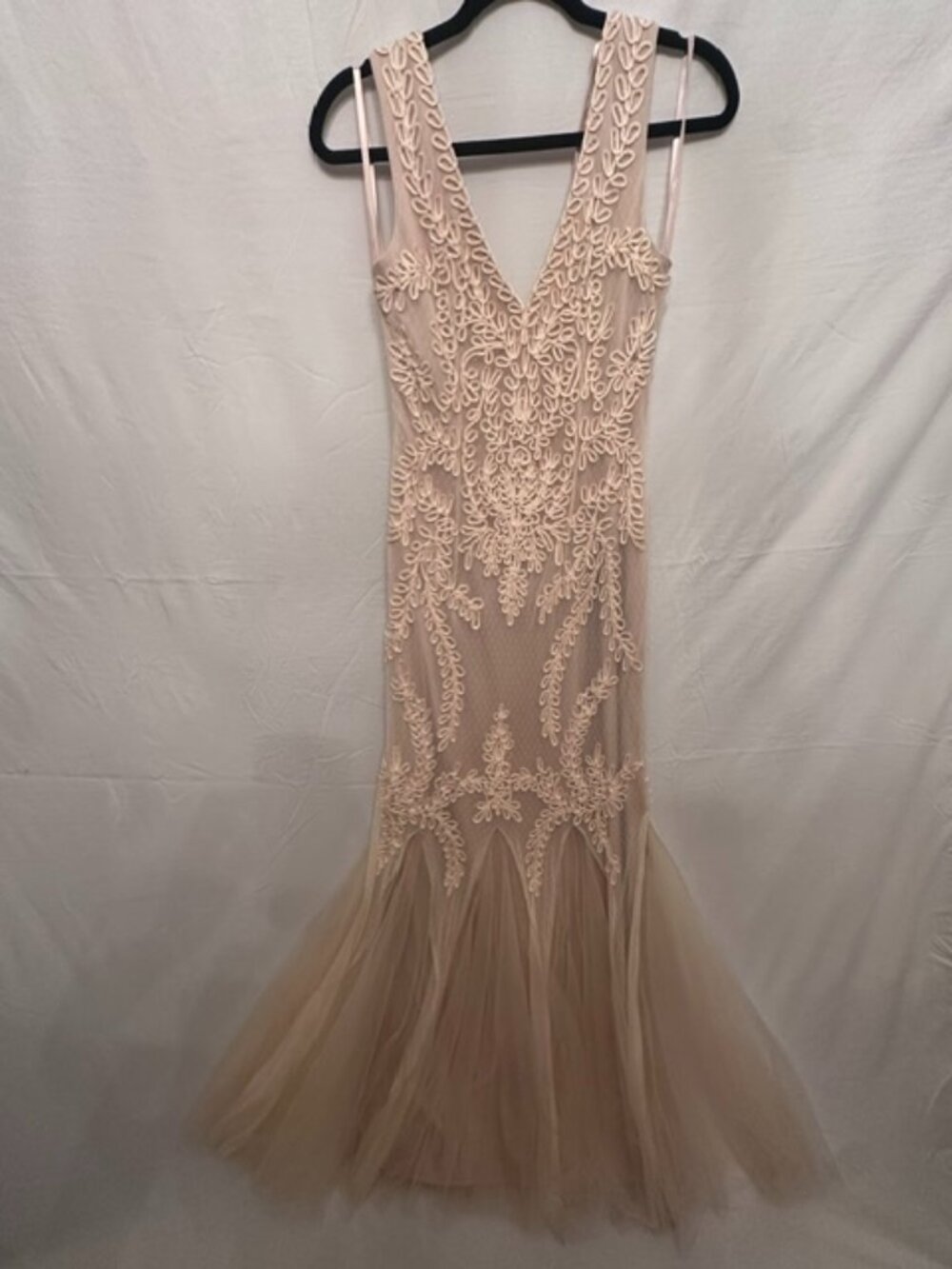 Cachet Champagne Embroidered Mermaid Formal Gown Size 12 Evening Dress